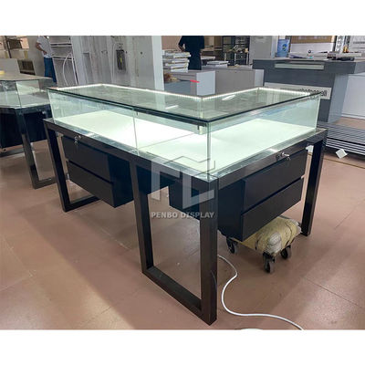 Płyta bazowa UV Full Vision Glass Display Showcase z oświetleniem LED